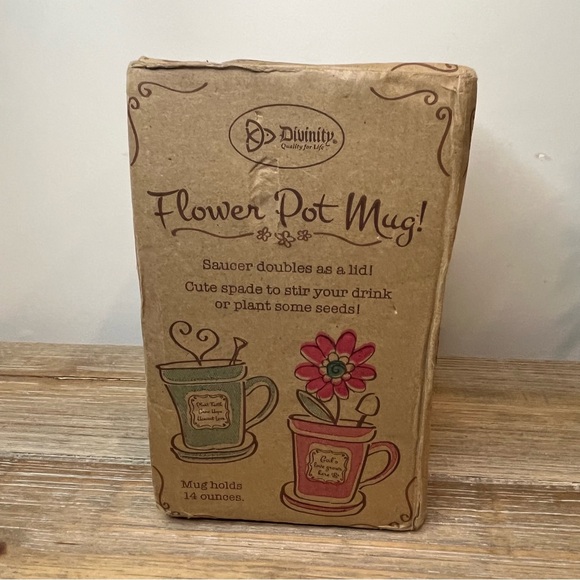 Unique Garden-Themed Ceramic Mug Set - Picture 5 of 8